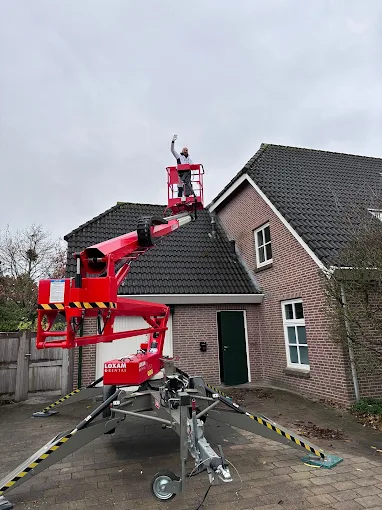 Schilder bij woning buitenzijde